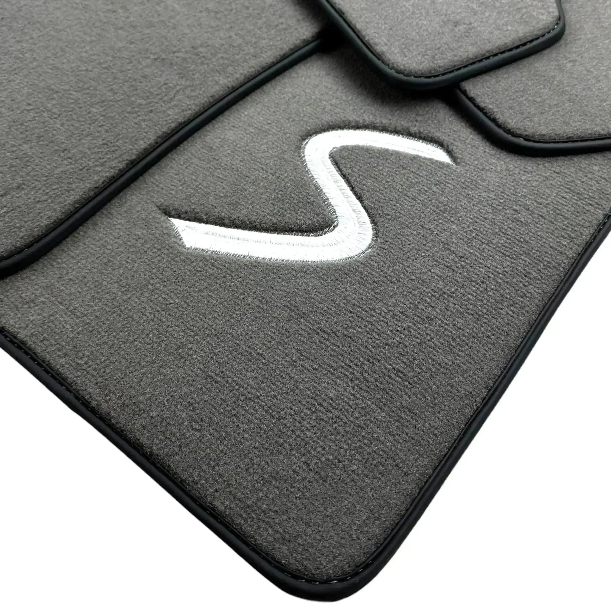 Grey Floor Mats for Mini Countryman F60 Hybrid (2020-2023)