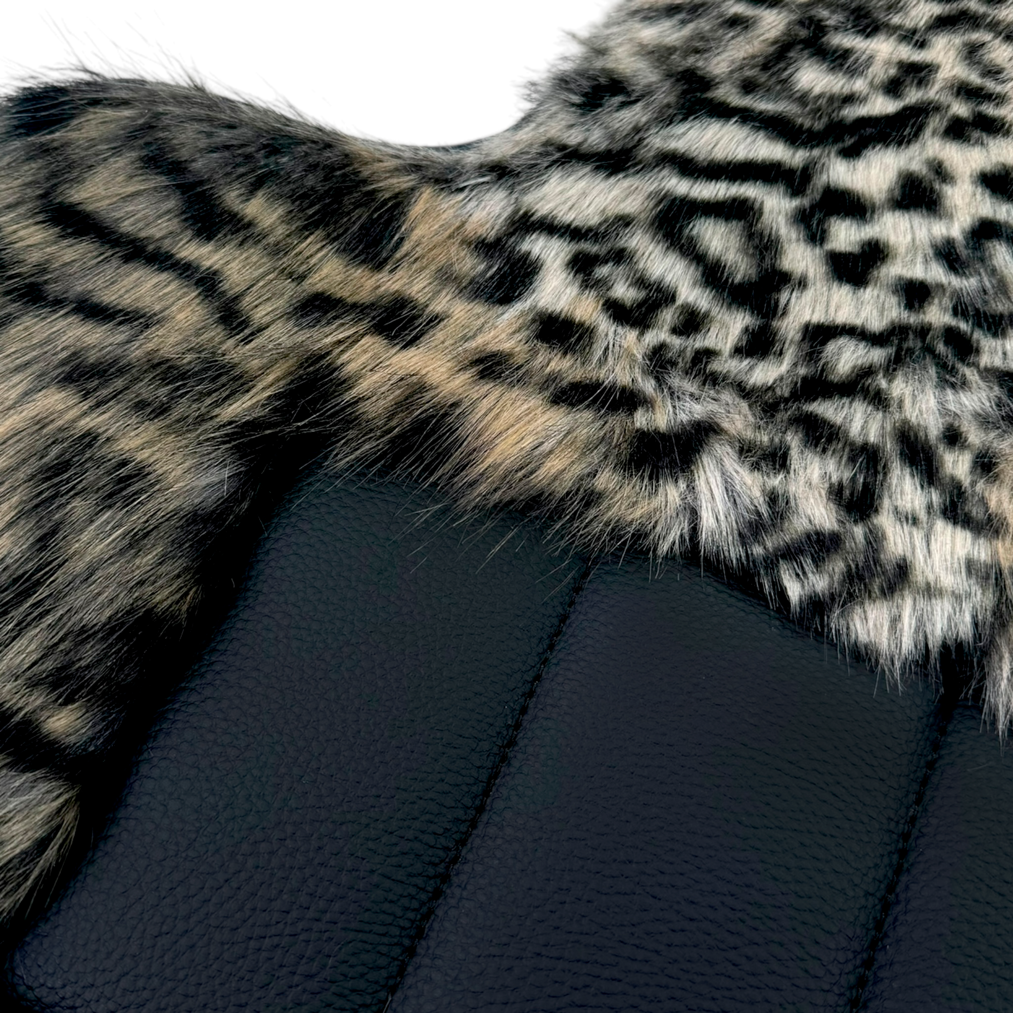 Black Sheepskin Floor Mats for Rolls-Royce Cullinan (2018-2023)