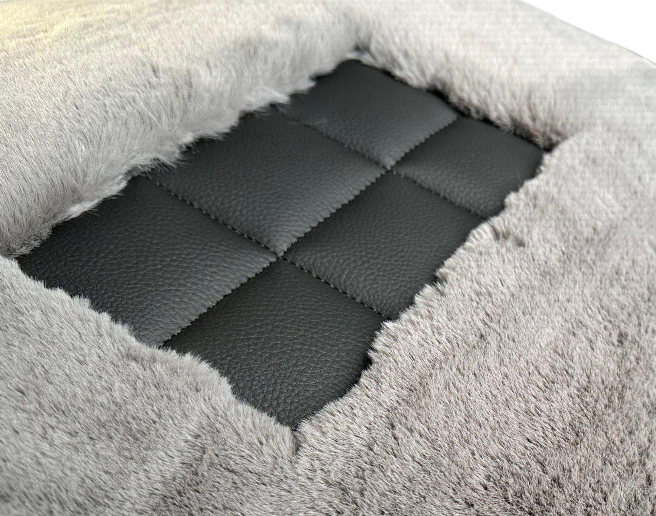 Gray Sheepskin Floor Mats For Rolls Royce Cullinan Rr31 2018-2023 Er56 Design Brand - AutoWin